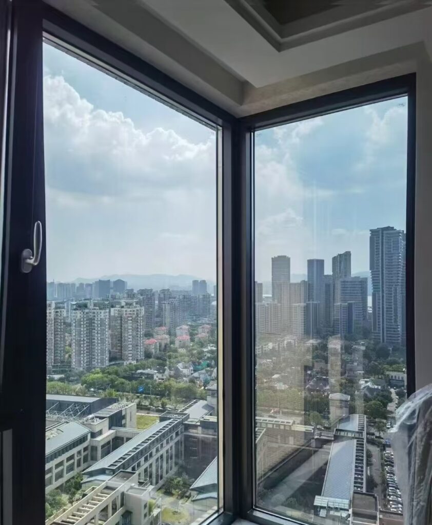 7e35a9de4f04f5b3115e404454c1b9ab